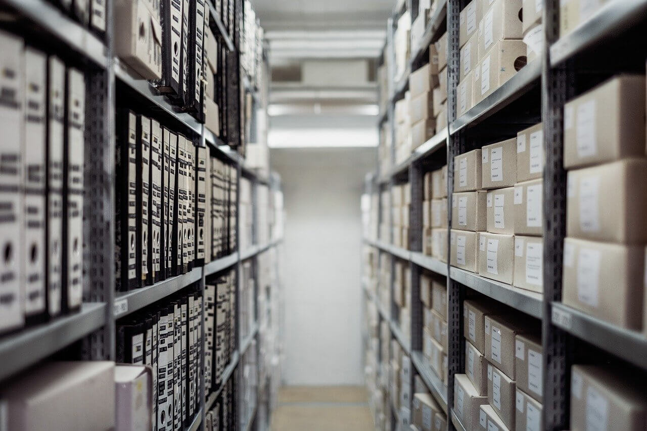 Como fazer gestão de documentos: importância + 10 dicas para se organizar