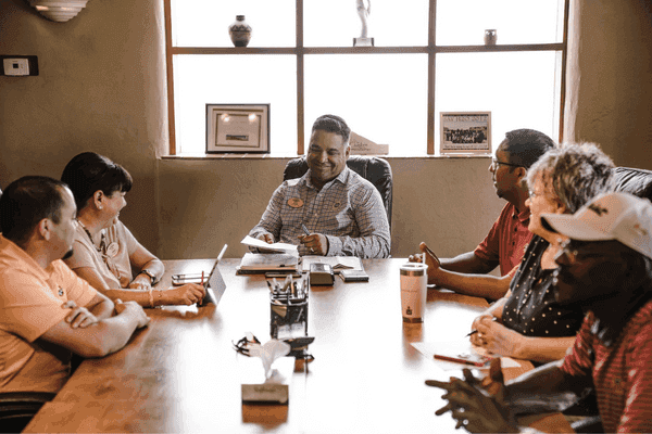 Como fomentar a diversidade na base de fornecedores de grandes empresas?