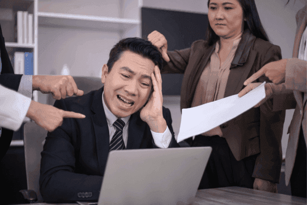 Risco social: o que é e quanto afeta o sucesso do seu negócio?